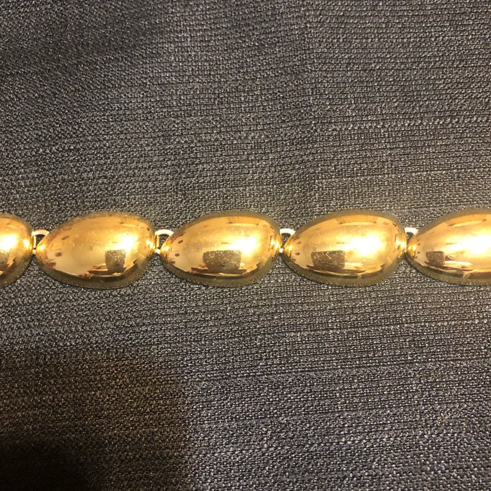 Women’s necklace set